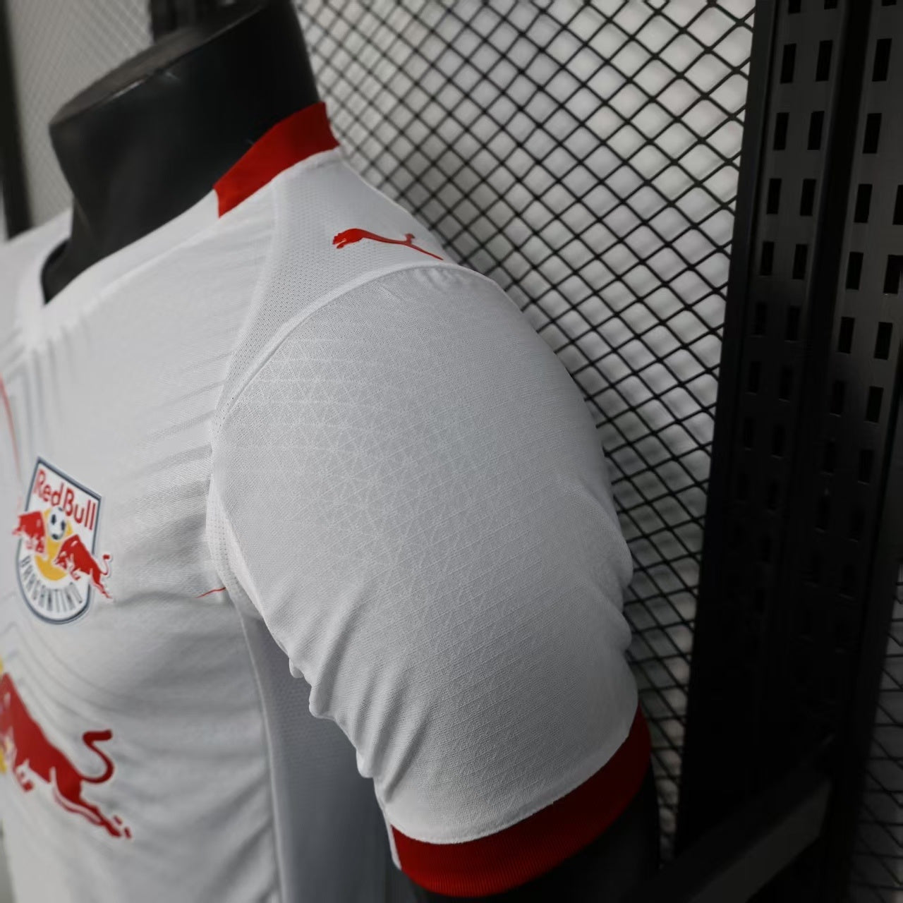 2025/26 Red Bull Bragantino Home Player Version Jersey - White Silver Grey Large V-Shape Chevron Pattern - Red Bull Double Bull Yellow Sun Crest