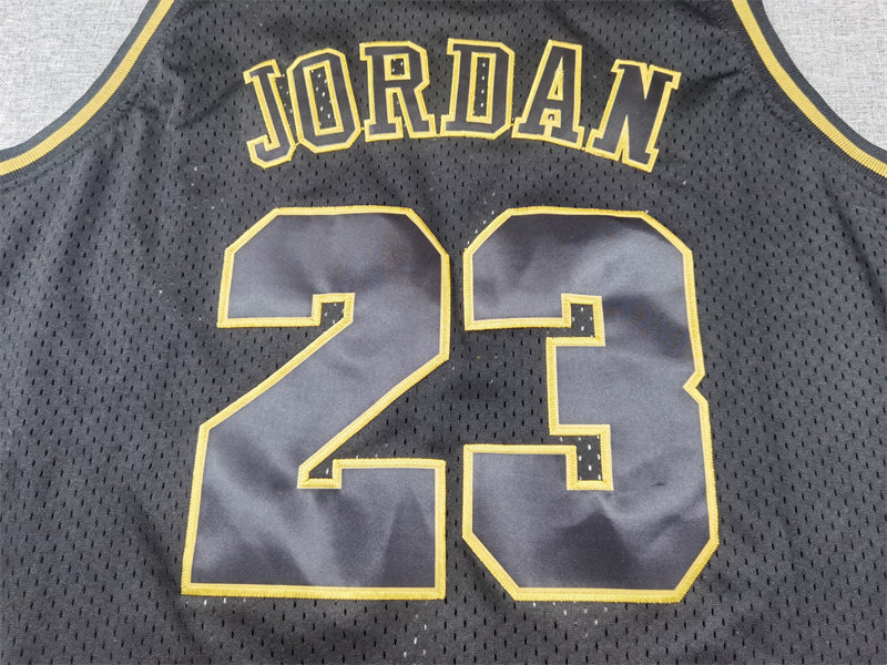 Michael Jordan #23 Chicago Bulls Mitchell & Ness Black Gold 1997-98 Hardwood Classics Swingman Jersey