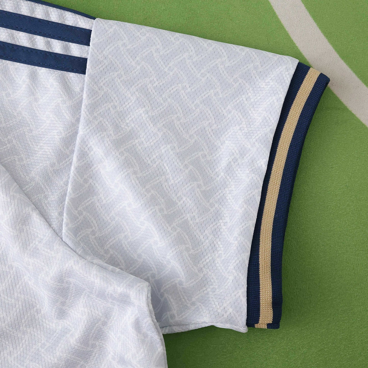 Italy National Team Away Jersey 2026 FIFA World Cup – Adidas Originals Retro Fan Version | Azzurri White Kit