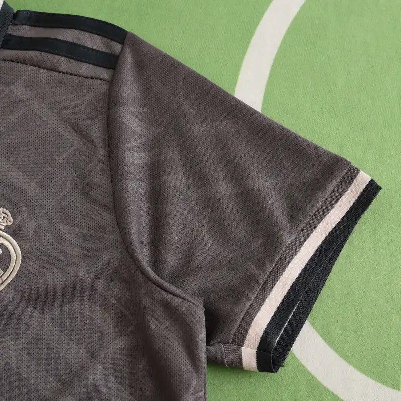 Real Madrid CF Third Kids Kit 2024/25 – Children's Grey Football Jersey & Shorts Set