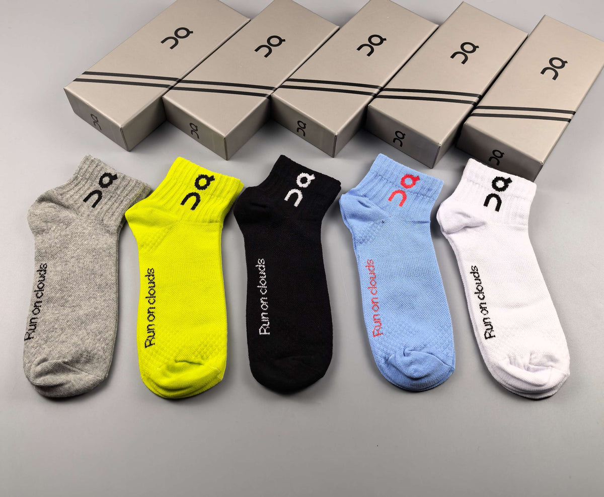On Neutral Neon Yellow Low Opening No-Show Socks, image 9
