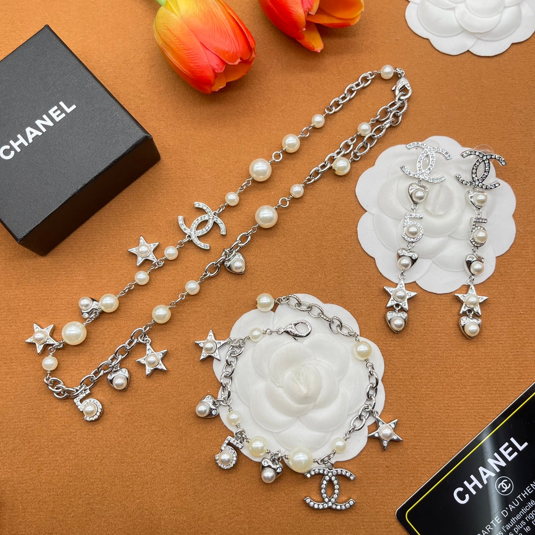 Chanel style bracelets - product photo 7