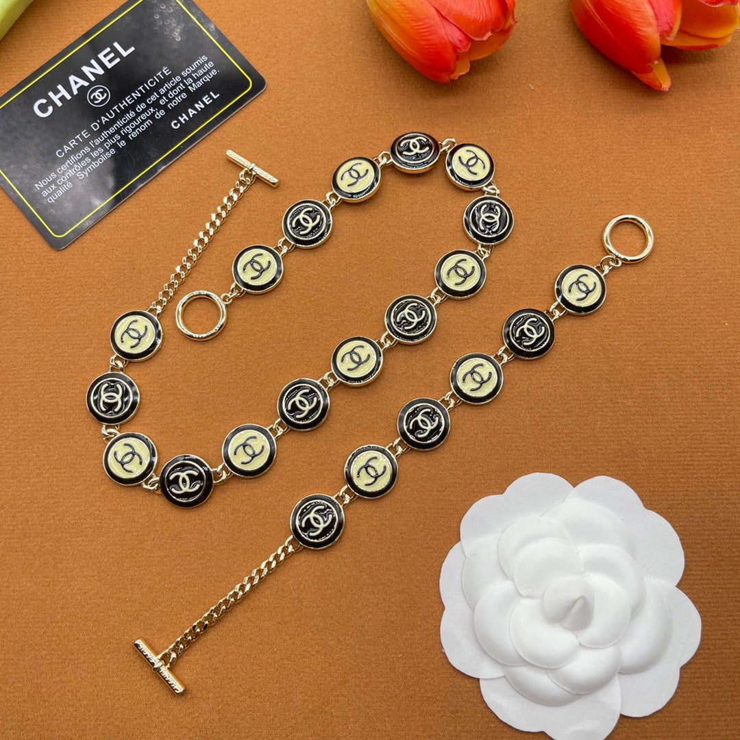 Chanel style bracelets - product photo 7