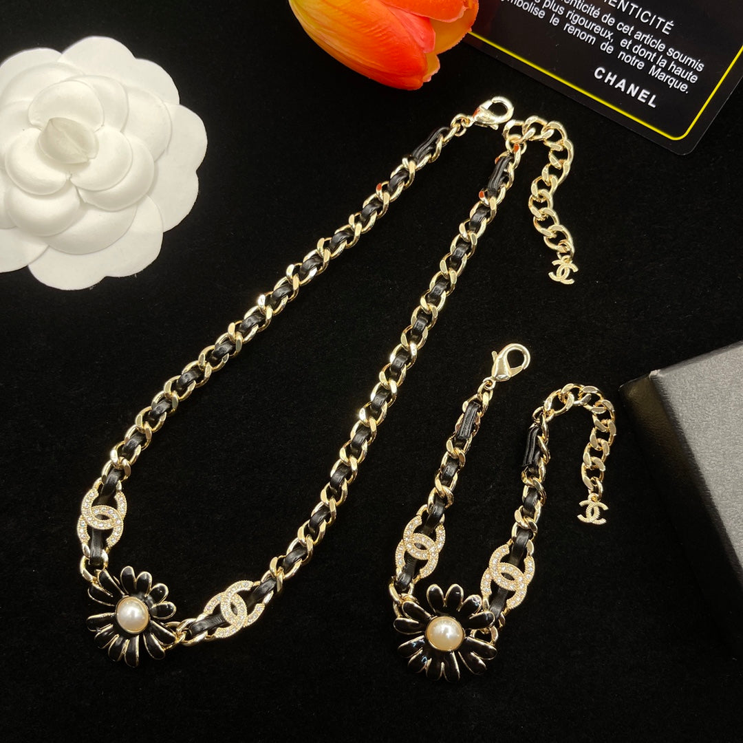 Chanel style bracelets - product photo 7