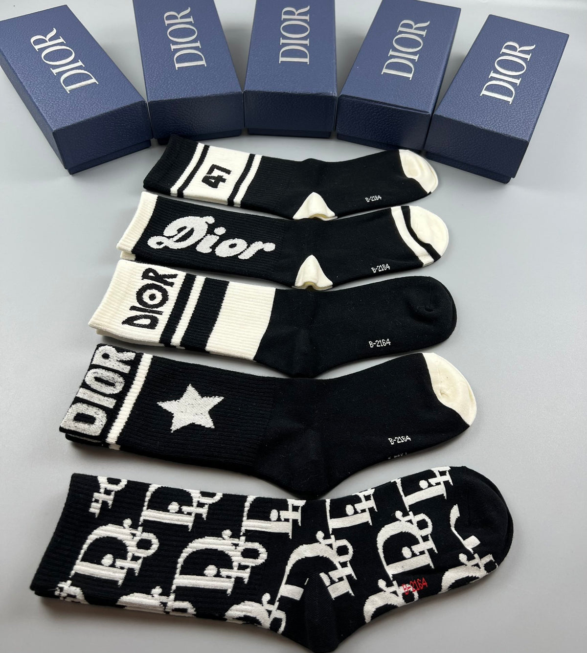 Dior Black Cream Bold Number Graphics Crew Socks, image 9