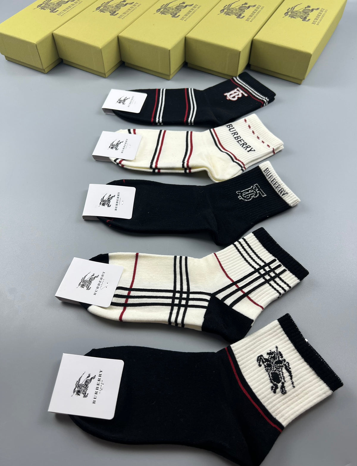 Burberry Black White Grey Broad Stripe Pattern Ankle Socks, image 9