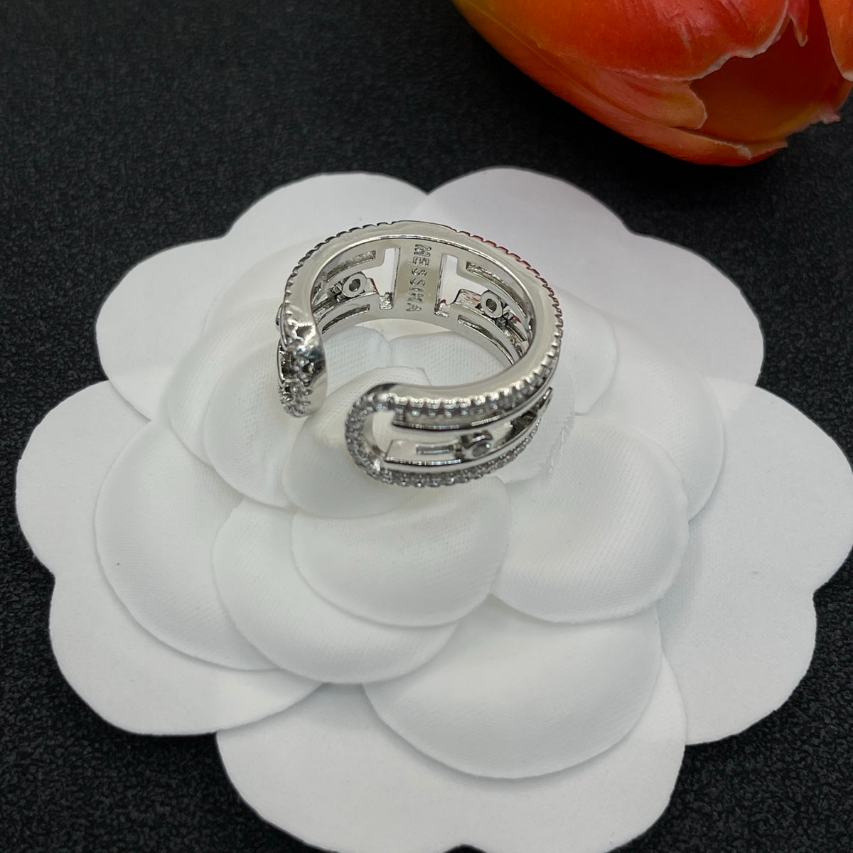 Messika Open Link Signet ring in Silver Tone, detail view 14