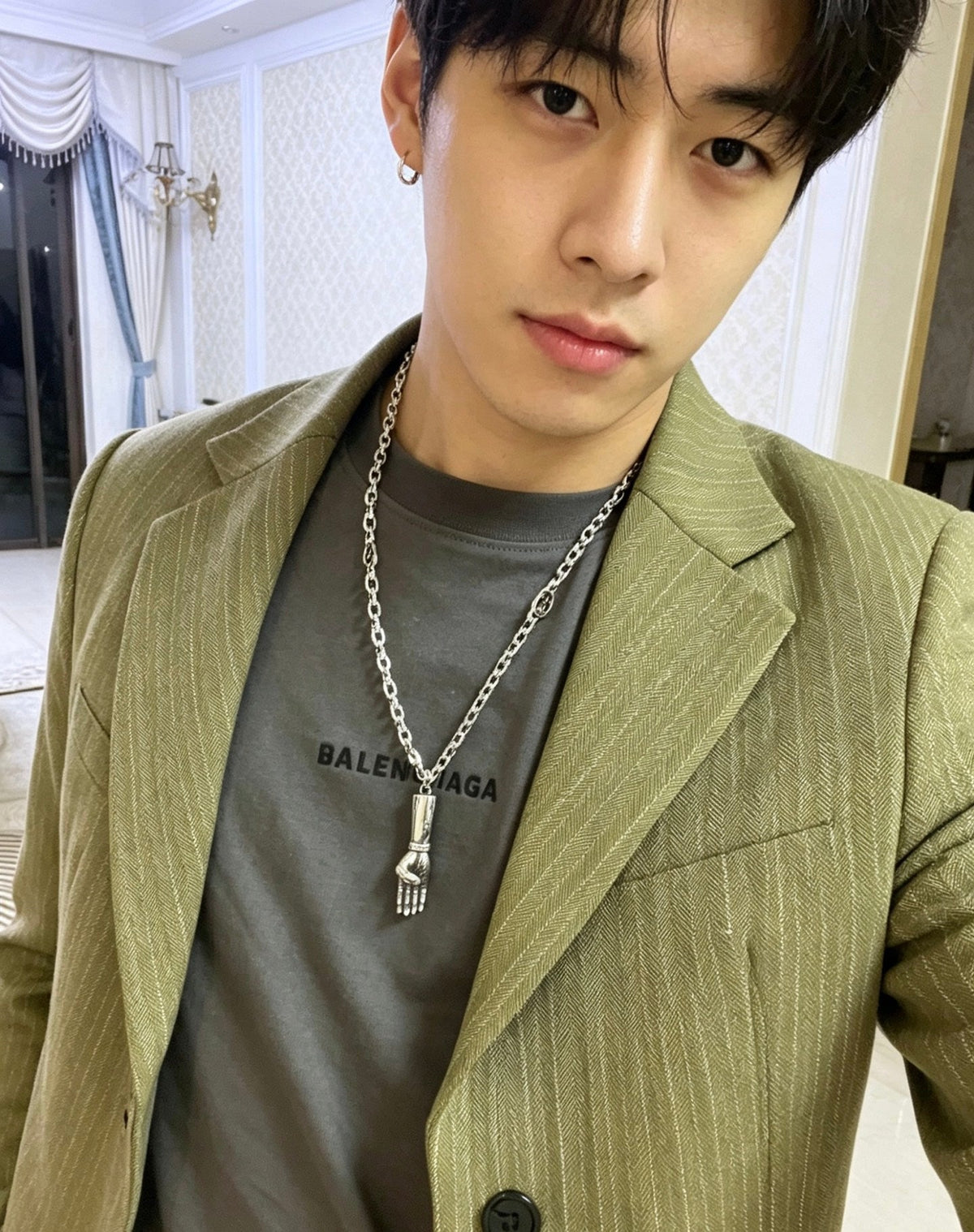 Gucci Anger Forest Chain Distressed Pendant – Style 04 - image 9