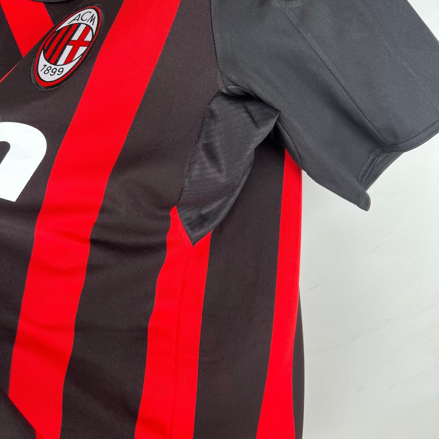 AC Milan 2008-09 Home Retro Jersey – Adidas Black Red Stripes Bwin Kit | Kaká Pirlo Ronaldinho Beckham Maldini Era
