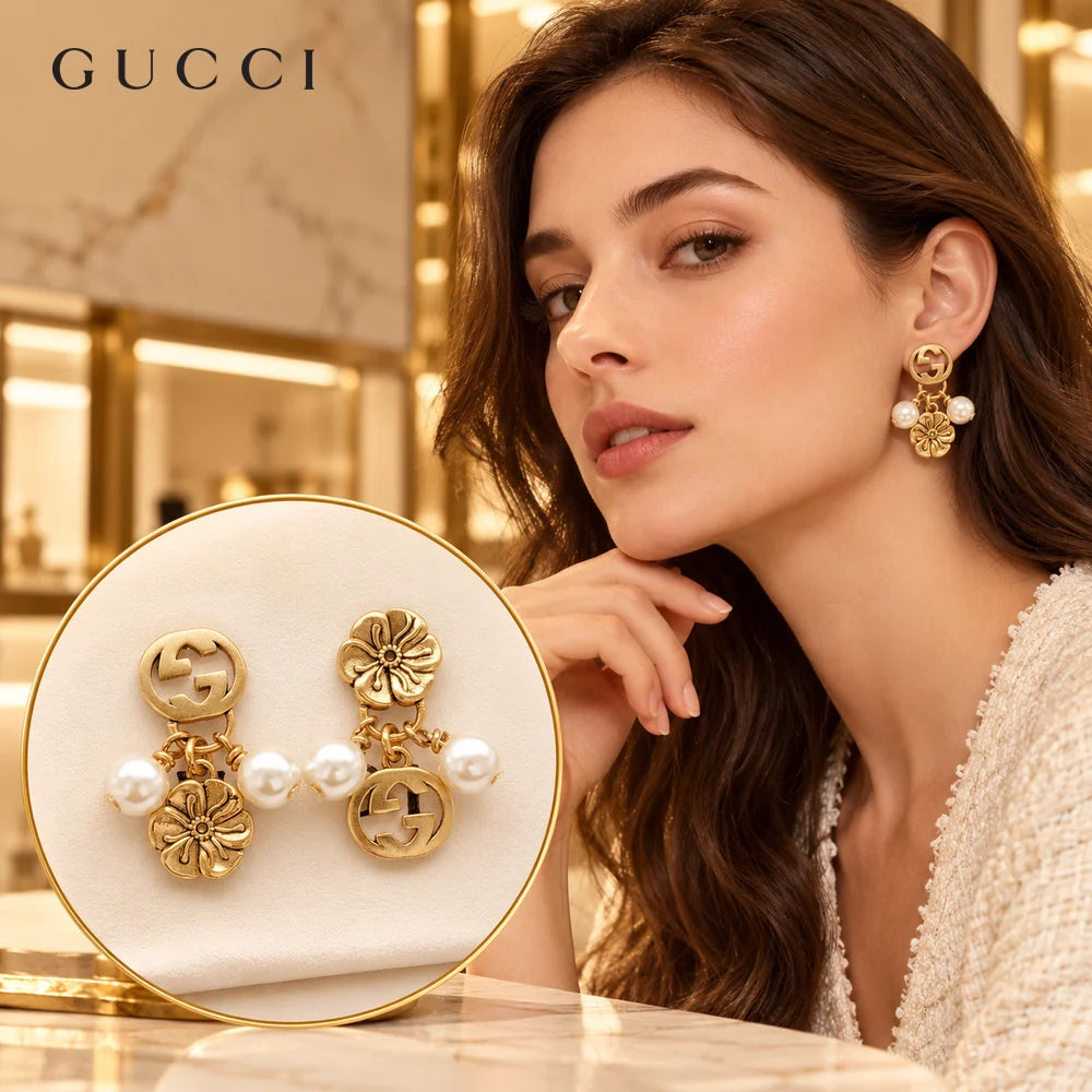 Gucci Pearl Stud Earrings - image 1