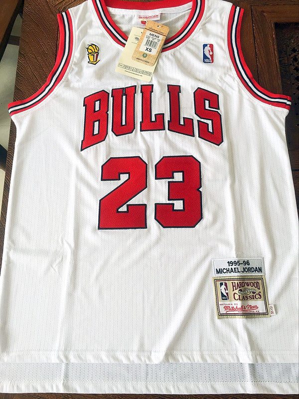 Michael Jordan #23 Chicago Bulls Mitchell & Ness 1996-97 White Home Trophy Hardwood Classics Authentic Jersey