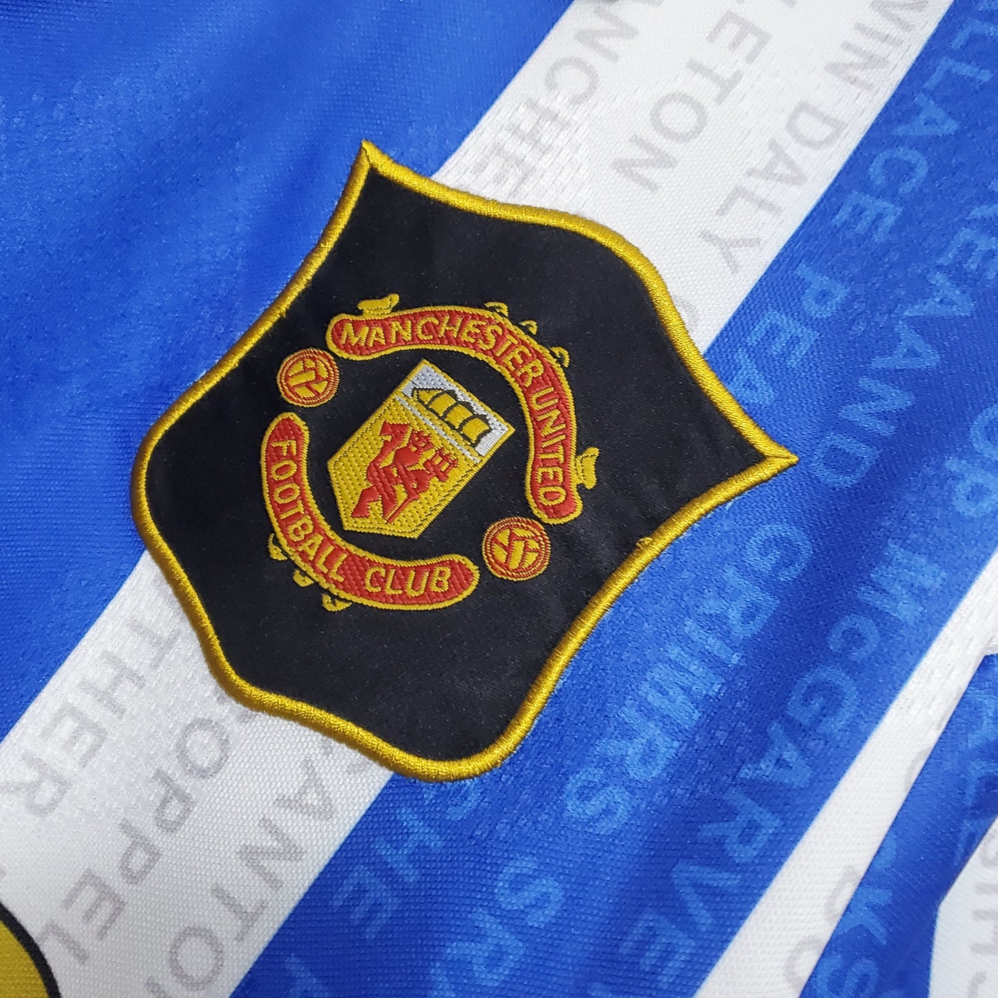Manchester United 1994-96 Away Retro Jersey – Umbro Blue White Stripe Player Names Kit | Cantona Beckham Sharp Era
