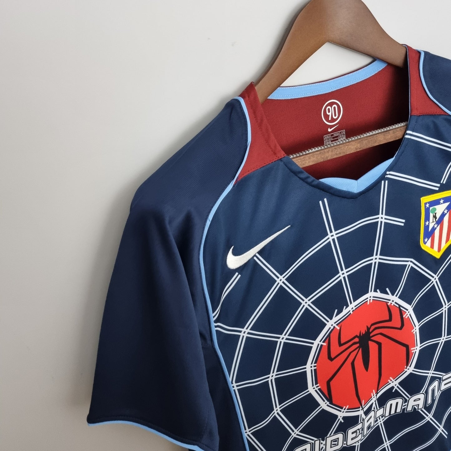 Atlético Madrid 2004-05 Away Retro Jersey – Nike Navy Spider-Man 2 Torres Simeone La Liga Football Shirt