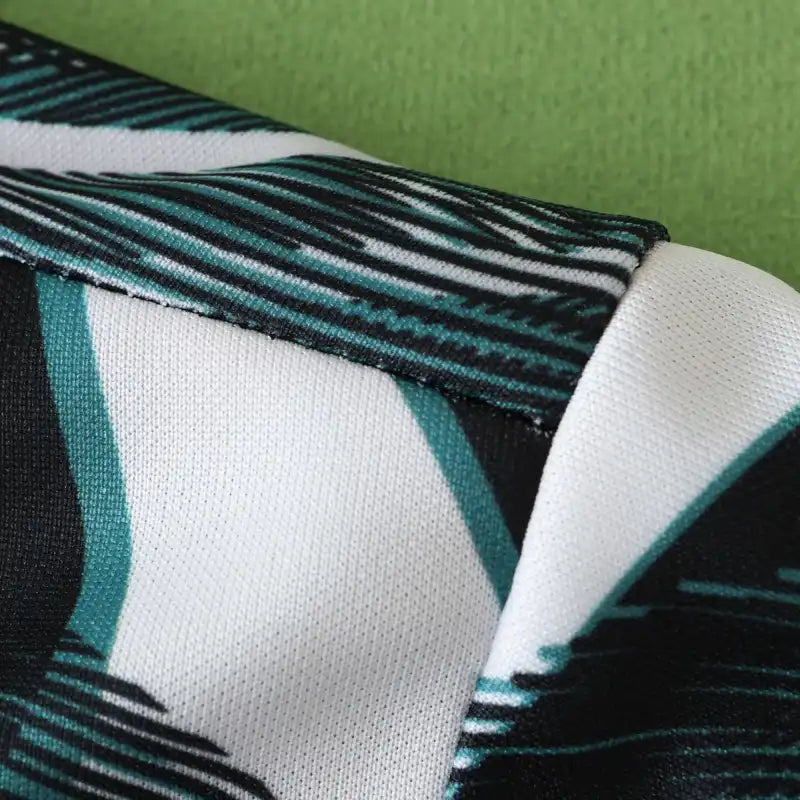 Newcastle United 2024/25 Training Jersey – White Tropical Leaf Print Fan Version