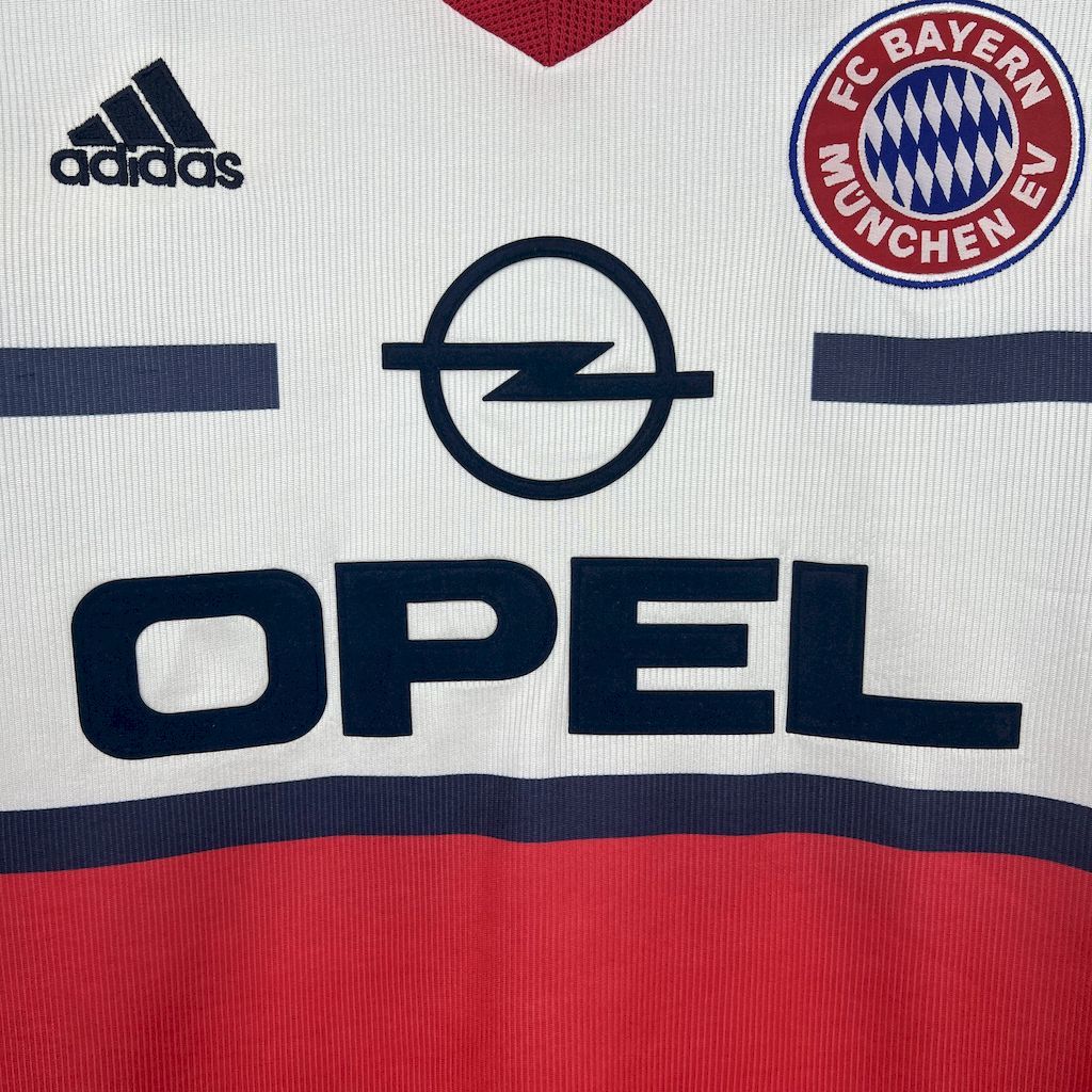 FC Bayern Munich 1998 - 00 Away Jersey