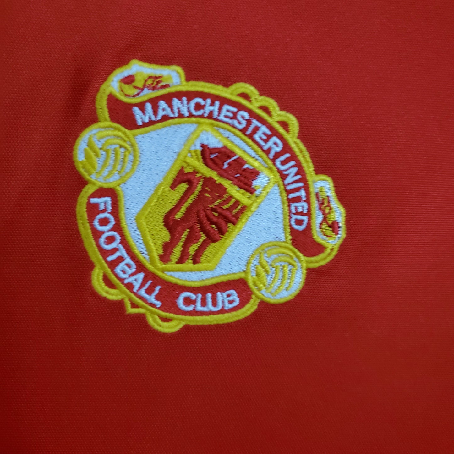 Manchester United 1985-86 Home Jersey – Red Adidas Trefoil SHARP Retro 80s First Division Football Shirt | Classic V-Neck Vintage Man Utd Kit