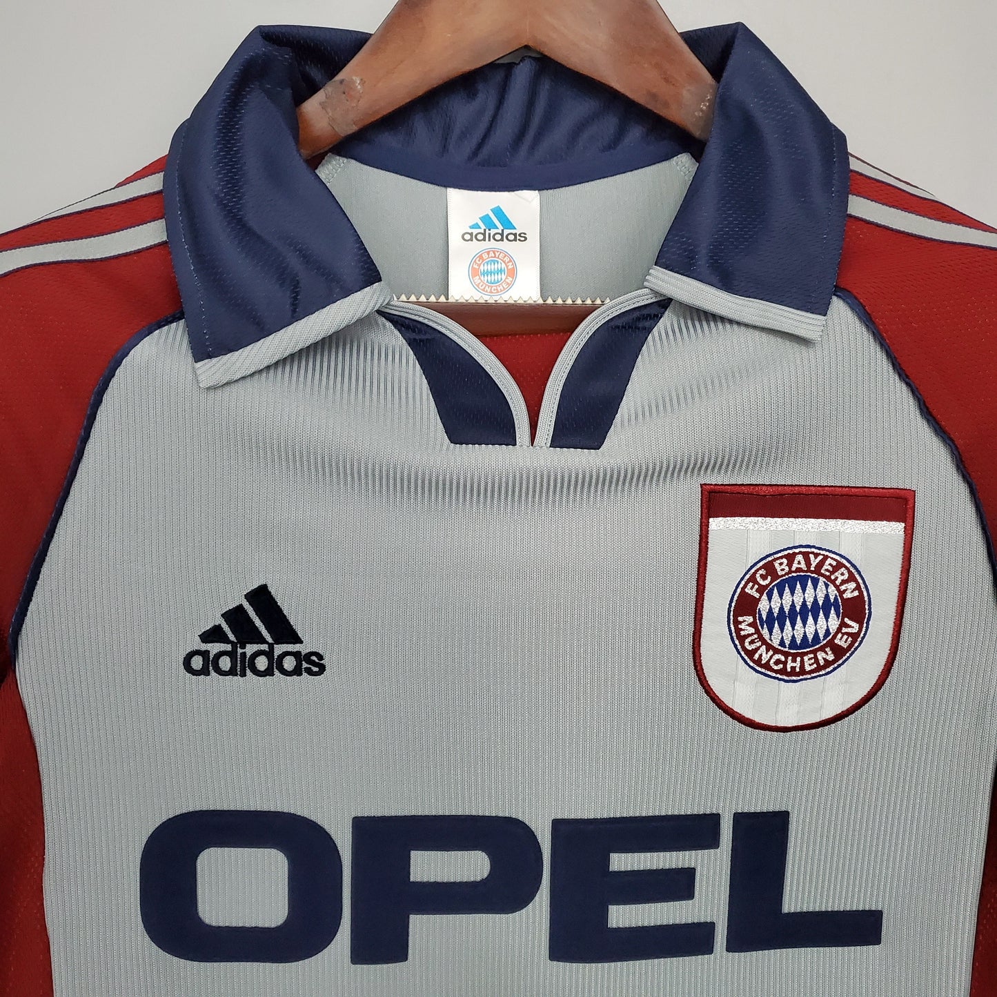 FC Bayern Munich 98/99 Away Jersey