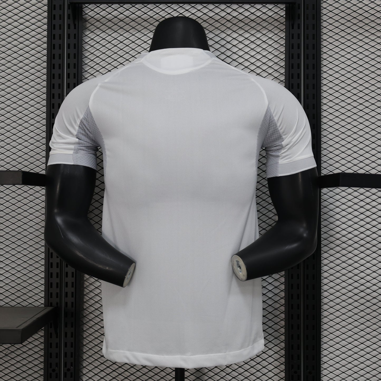 2025/26 Real Madrid Home Player Version Jersey -  White Grey Tonal Diamond Honeycomb Texture - Gold Yellow Side Seam Piping - Emirates Fly Better