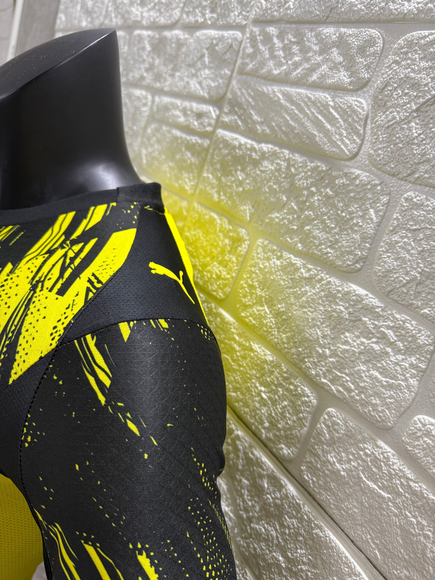 2025-26 Borussia Dortmund Home Player Version Jersey - Men's