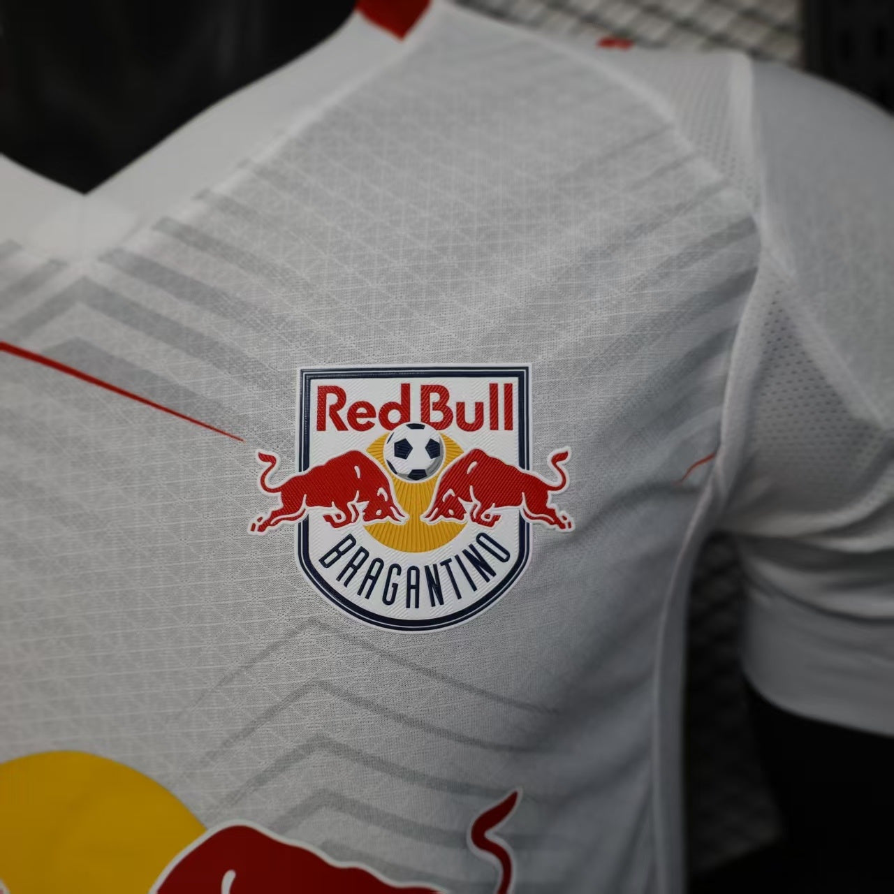 2025/26 Red Bull Bragantino Home Player Version Jersey -  White Silver Grey Large V-Shape Chevron Pattern - Red Bull Double Bull Yellow Sun Crest