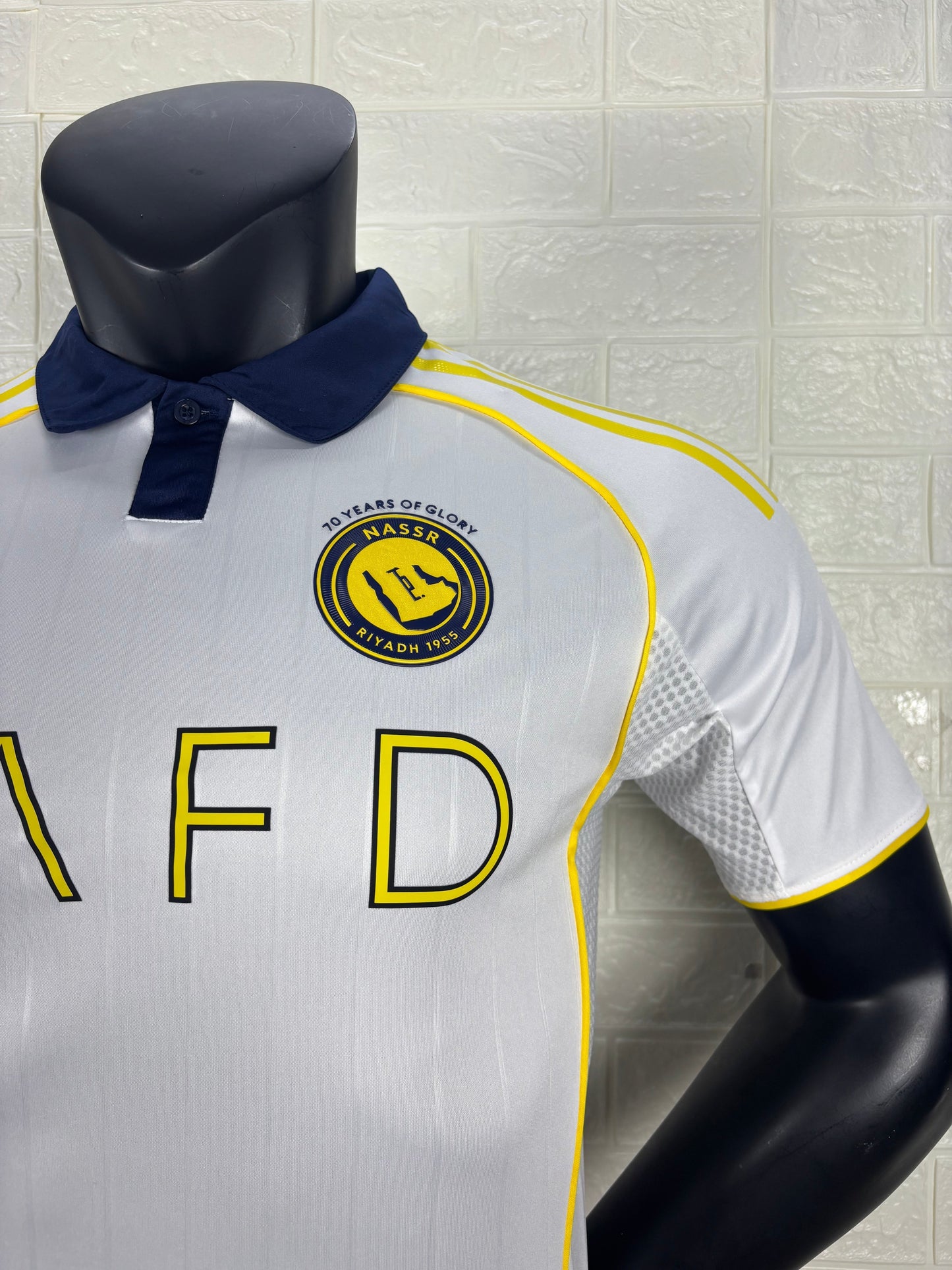 2025/26 Al-Nassr Away Player Version Jersey - White Body - Dark Navy Blue Polo Collar - Gold Yellow Side Seam Piping - KAFD Gold Yellow Sponsor