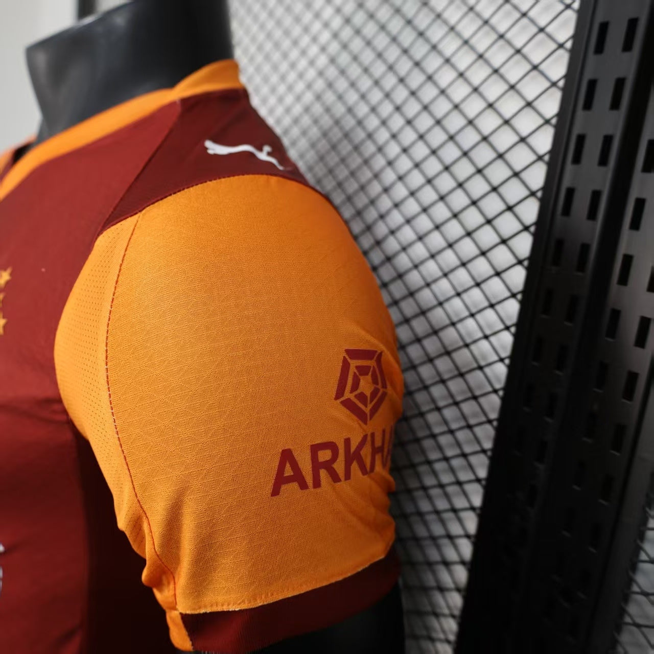 2025/26 Galatasaray Home Player Version Jersey - Orange-Yellow Dark Red Diagonal Half-and-Half Split Body Split V-Neck Collar - Puma White Logo - Turkish Crescent Star Badge - Galatasaray Official Four-Star Lion Cvvvvvvvvvvvvvvvvvvvvvvvvvvv