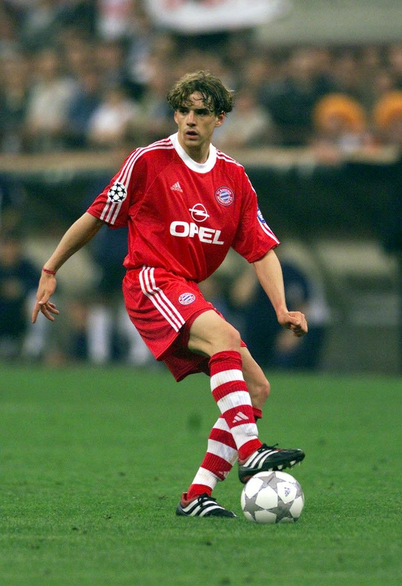 FC Bayern Munich 2000 - 02 Champions League Home Jersey