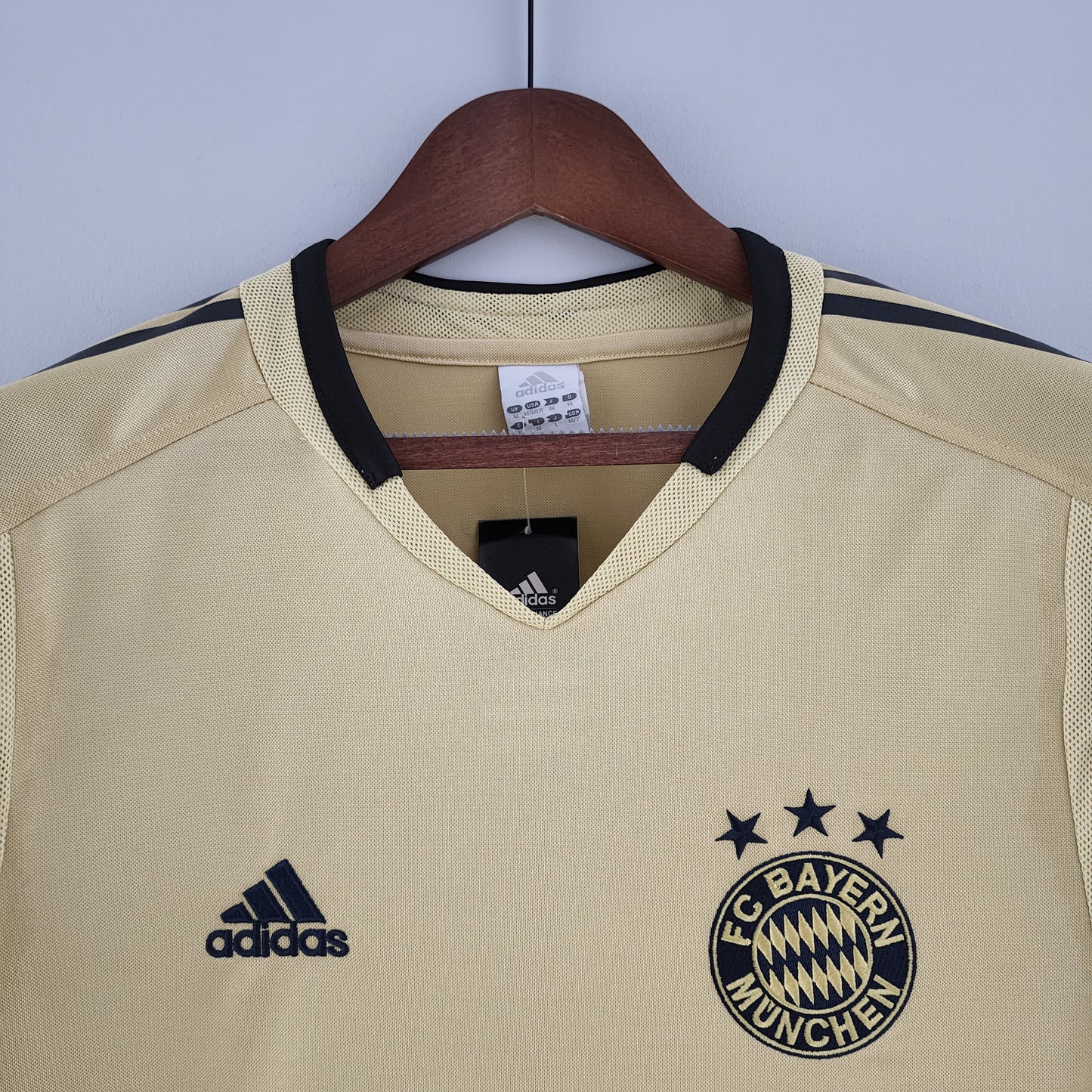 FC Bayern Munich 2004 - 06 Away Jersey