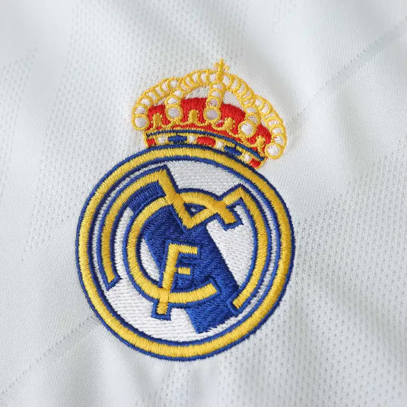 Real Madrid CF Home Retro Fan Version Jersey 2017/18 – White Football Shirt with Sky Blue Trim