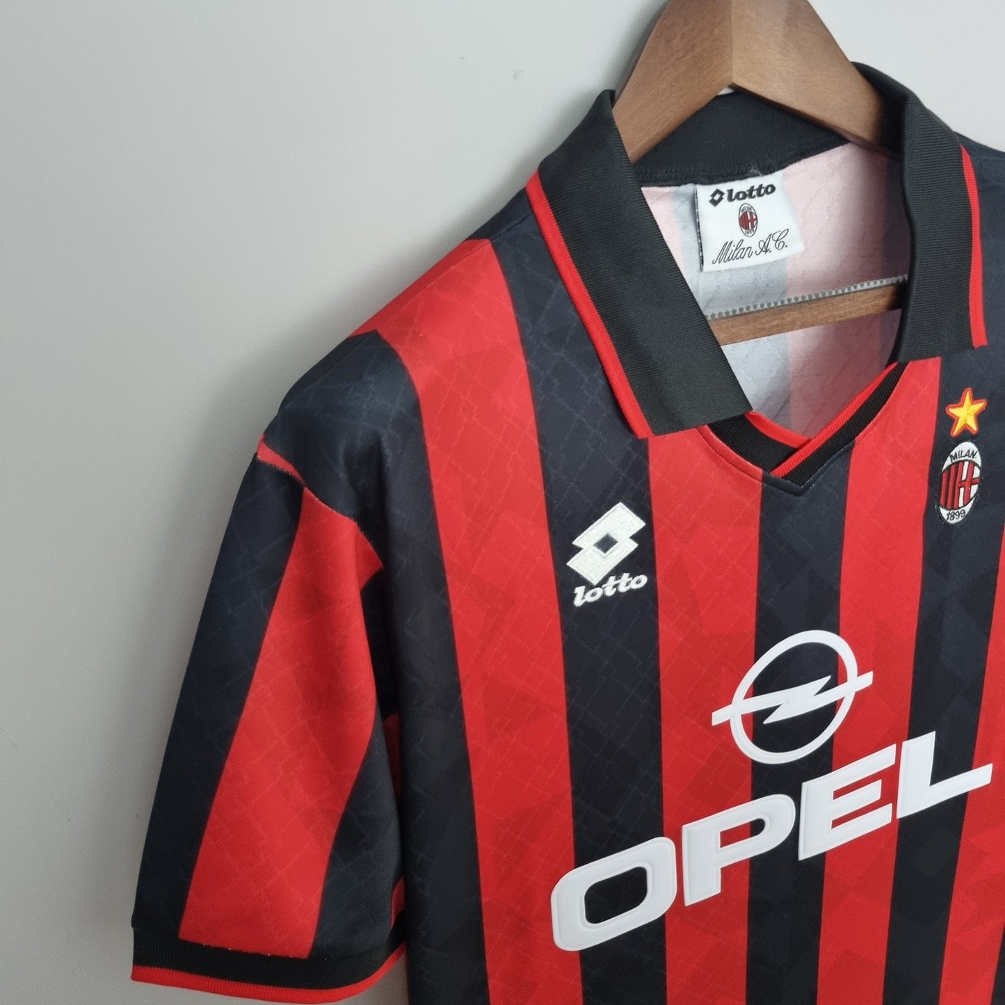 AC Milan 1995-96 Home Retro Jersey – Lotto Red Black Opel Maldini Weah Roberto Baggio Desailly Football Shirt