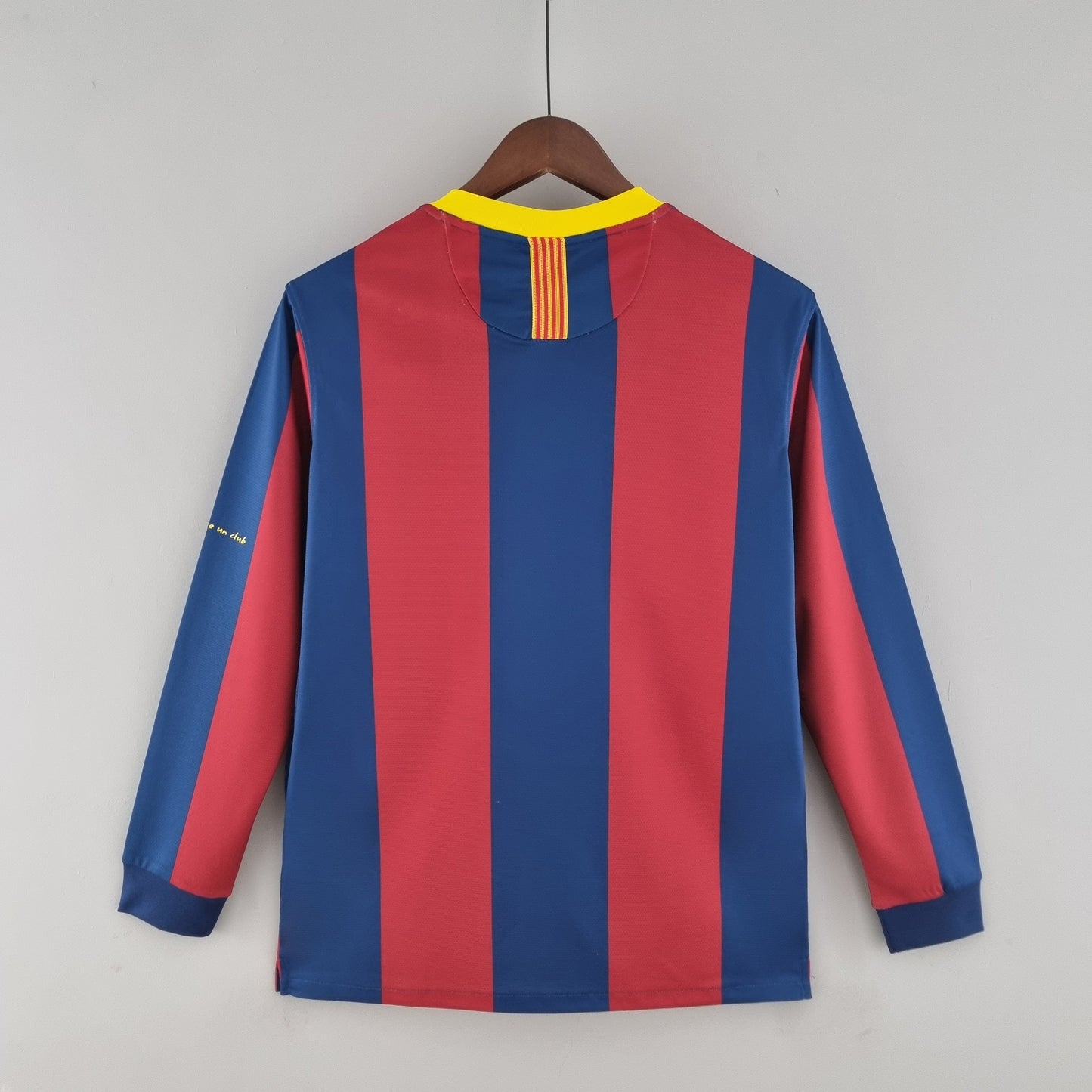 Barcelona 2010-11 Home Long-Sleeve Retro Jersey – Nike Blue Red Broad Vertical Stripes Yellow Crew Neck Unicef FCB Crest Messi Xavi Iniesta Puyol Dani Alves David Villa La Liga Champions League Fan Version Football Shirt