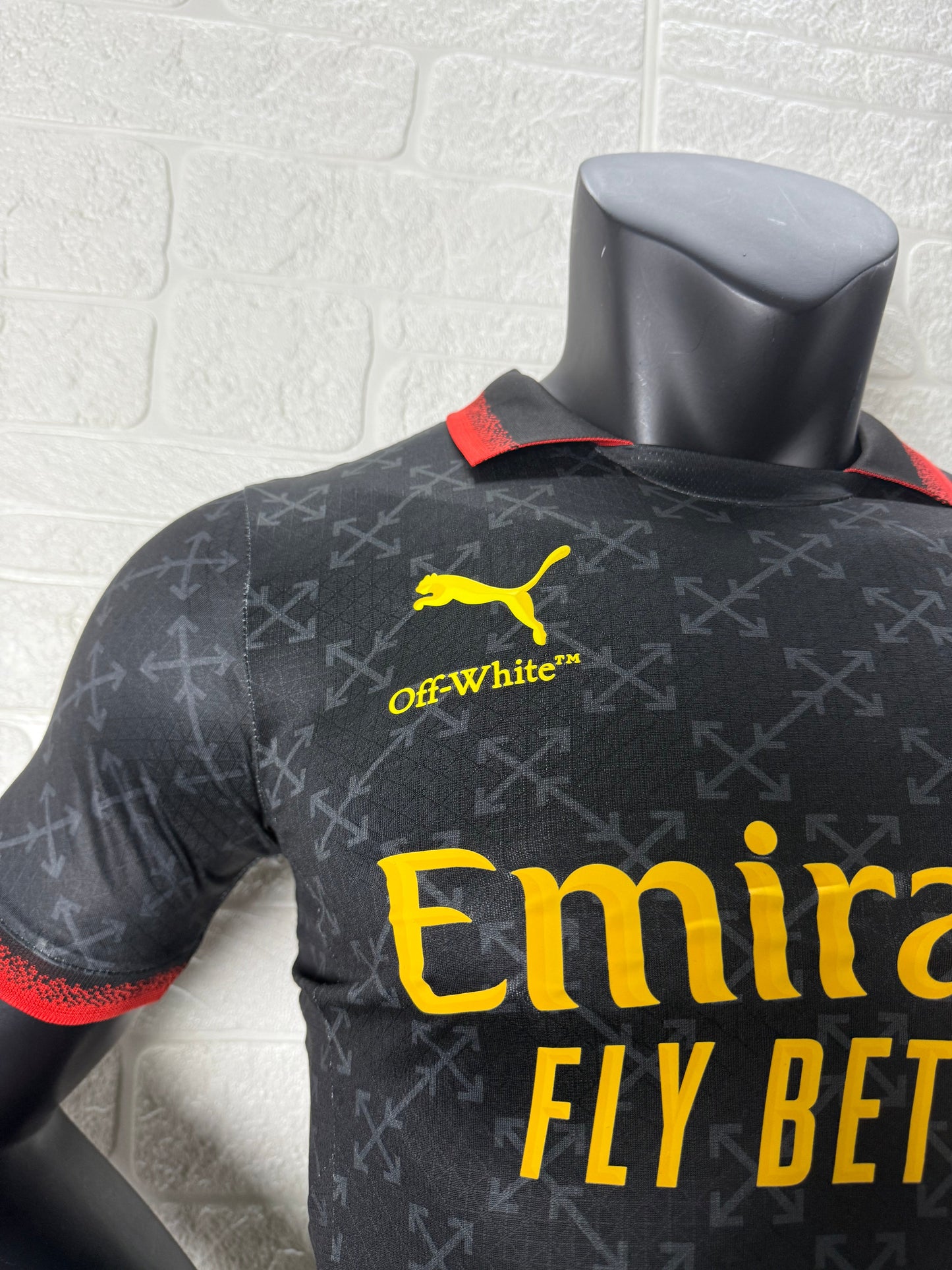 2025-26 AC Milan × Off-White Joint Edition Black-to-Green Gradient Player Version Jersey - Men's
