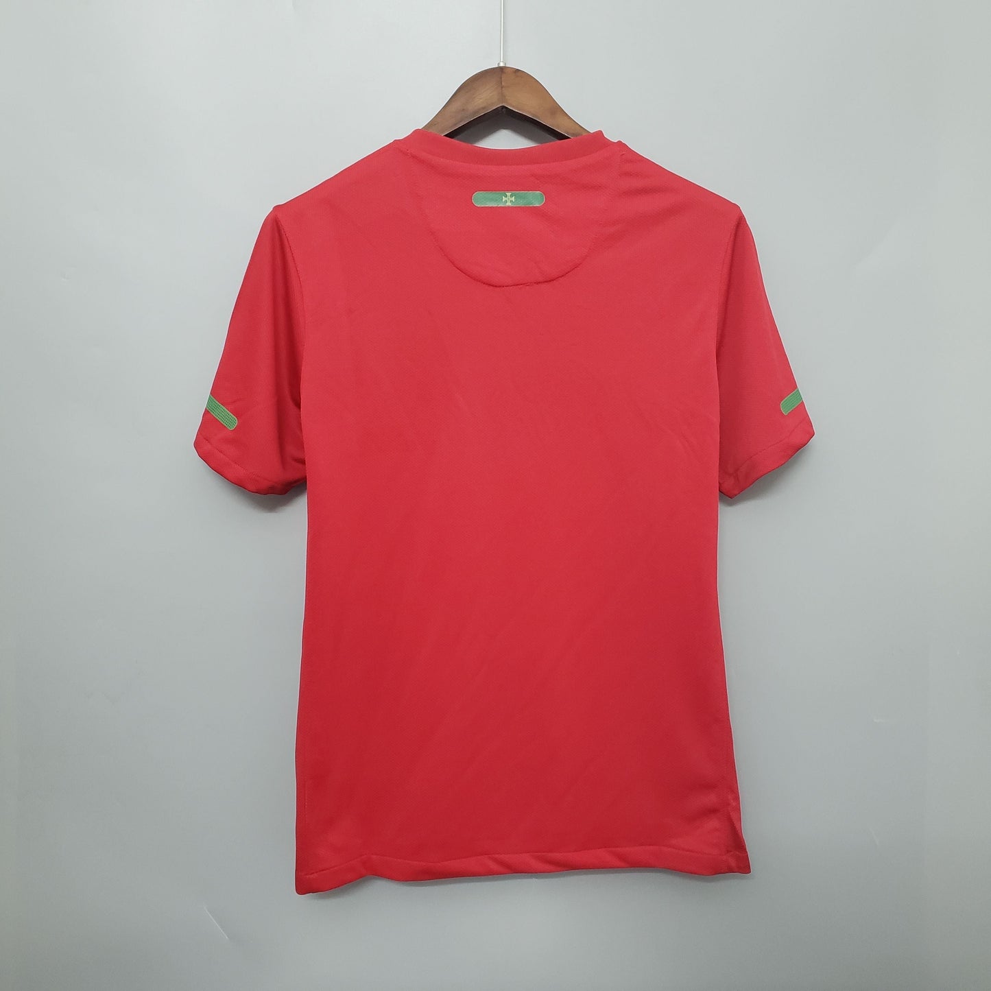 Portugal 2010 Home Jersey – Red Nike Dri-FIT Green Chest Band Retro 2010 FIFA World Cup South Africa Football Shirt | Ronaldo Deco Pepe Classic A Selecao das Quinas Kit
