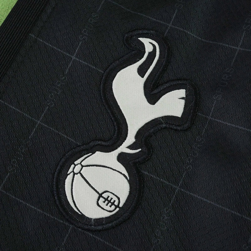 Tottenham Hotspur 2025/26 Away Shorts – All Black | Spurs Cockerel Crest | Adult Football Shorts