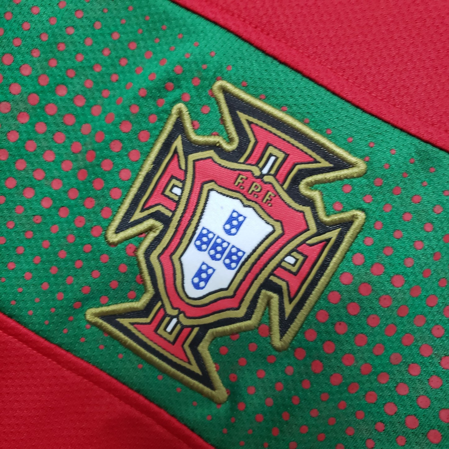 Portugal 2010 Home Jersey – Red Nike Dri-FIT Green Chest Band Retro 2010 FIFA World Cup South Africa Football Shirt | Ronaldo Deco Pepe Classic A Selecao das Quinas Kit