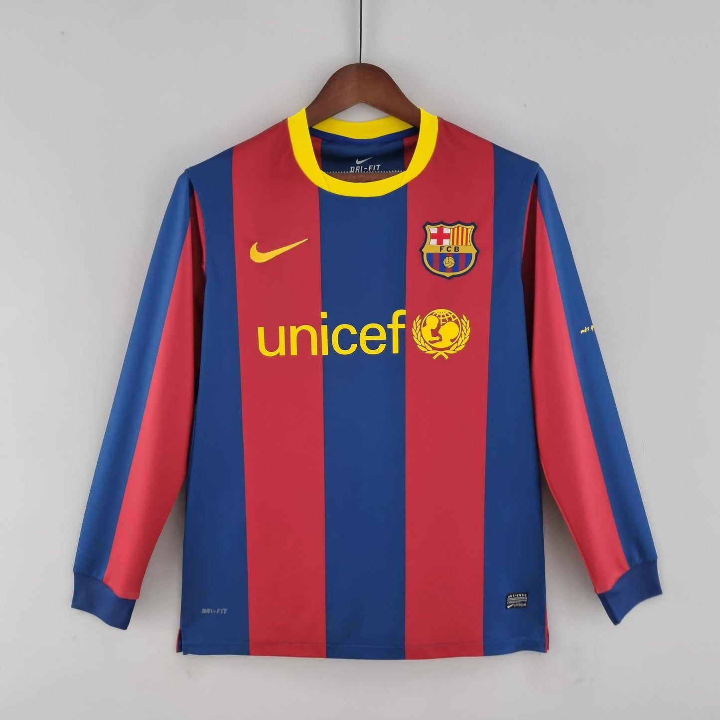 Barcelona 2010-11 Home Long-Sleeve Retro Jersey – Nike Blue Red Broad Vertical Stripes Yellow Crew Neck Unicef FCB Crest Messi Xavi Iniesta Puyol Dani Alves David Villa La Liga Champions League Fan Version Football Shirt