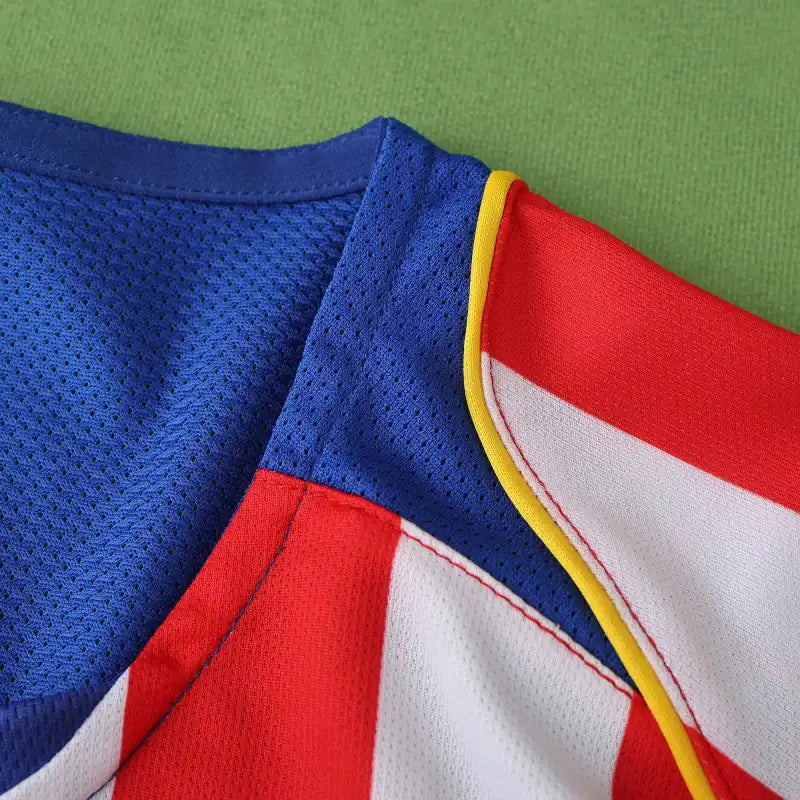 Atlético de Madrid Home Retro Jersey 2004/05 – Fan Edition