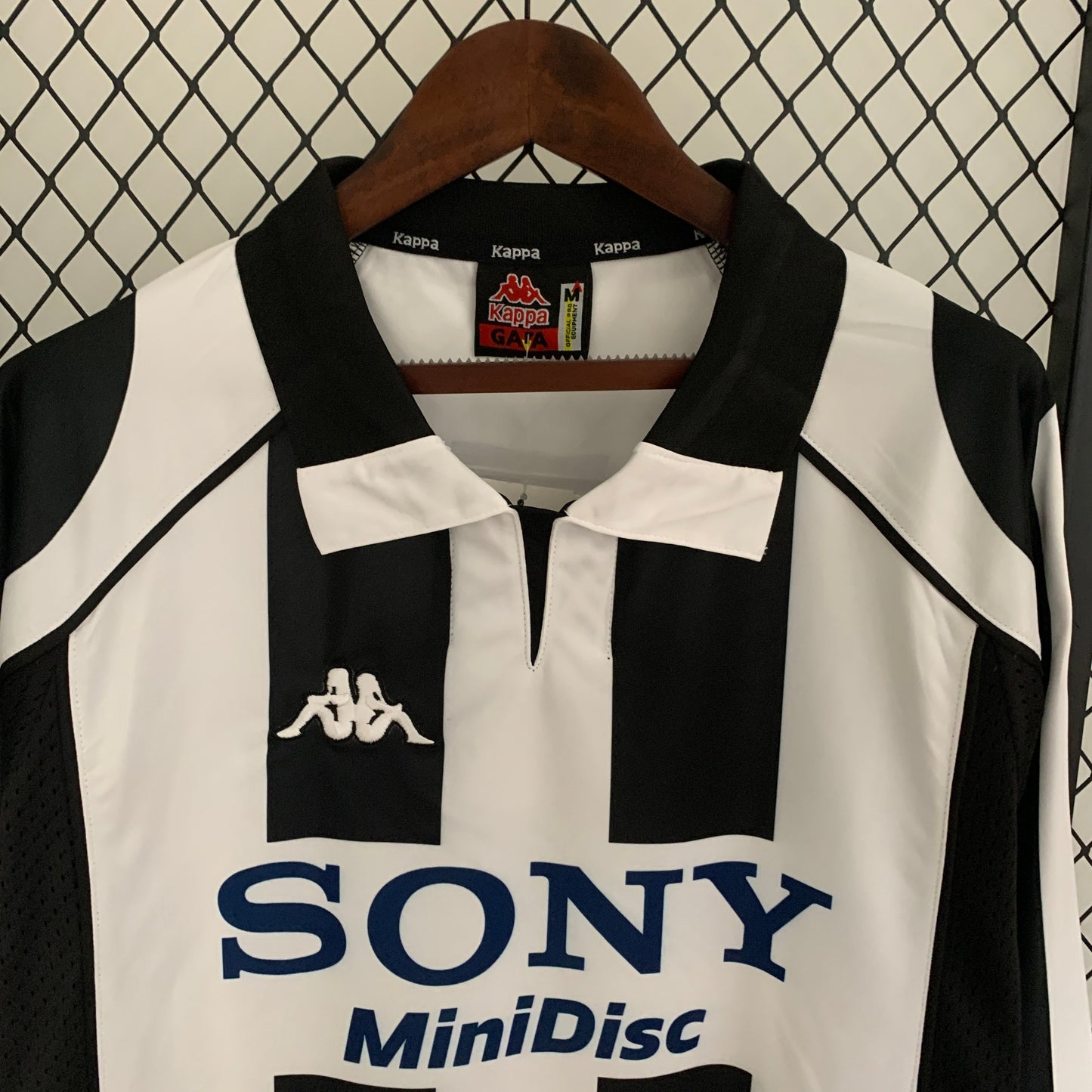 Juventus 1997-98 Home Retro Long Sleeve Jersey – Kappa Black White Stripe Sony MiniDisc Kit | Del Piero Zidane Davids Era