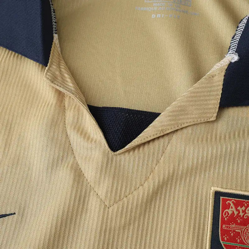 Arsenal FC Away Retro Fan Jersey – 2001/02 Season