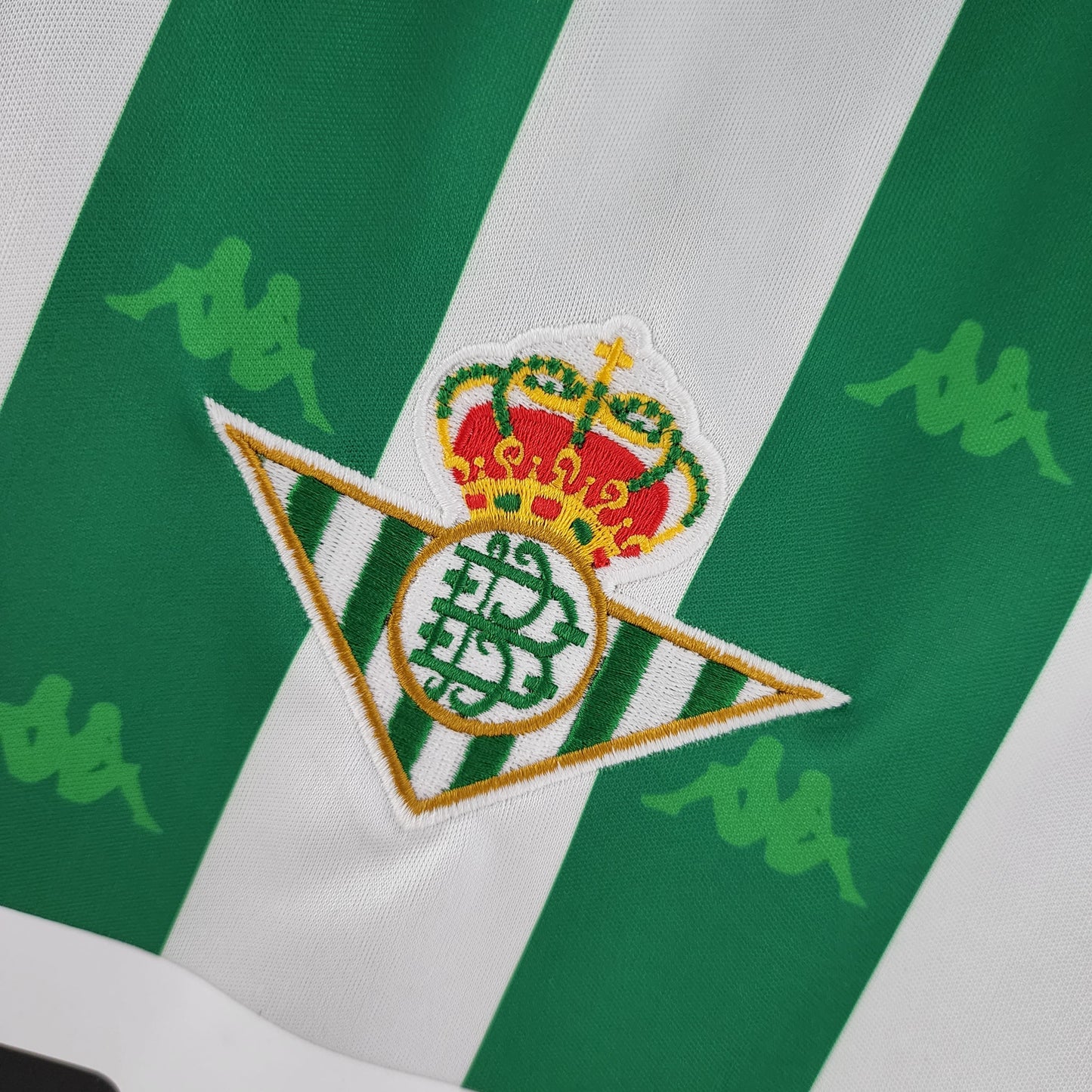 Real Betis 1995-97 Home Retro Jersey – Kappa Green White Stripe Jacquard Kit | Alfonso Finidi KELIA Era