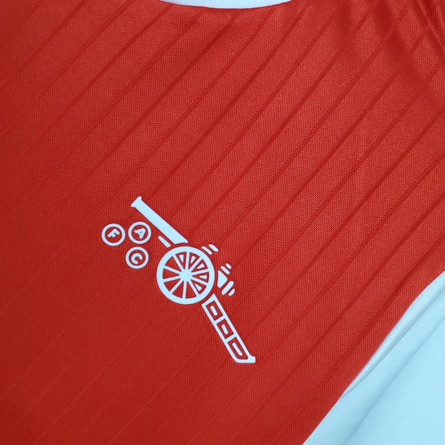 Arsenal 1983-86 Home Retro Jersey – Classic Umbro Red Shadow Stripe Kit