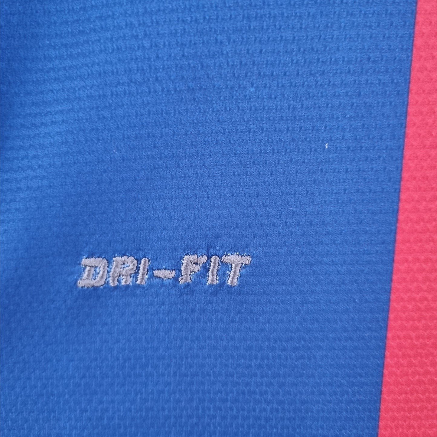 Barcelona 2010-11 Home Long-Sleeve Retro Jersey – Nike Blue Red Broad Vertical Stripes Yellow Crew Neck Unicef FCB Crest Messi Xavi Iniesta Puyol Dani Alves David Villa La Liga Champions League Fan Version Football Shirt