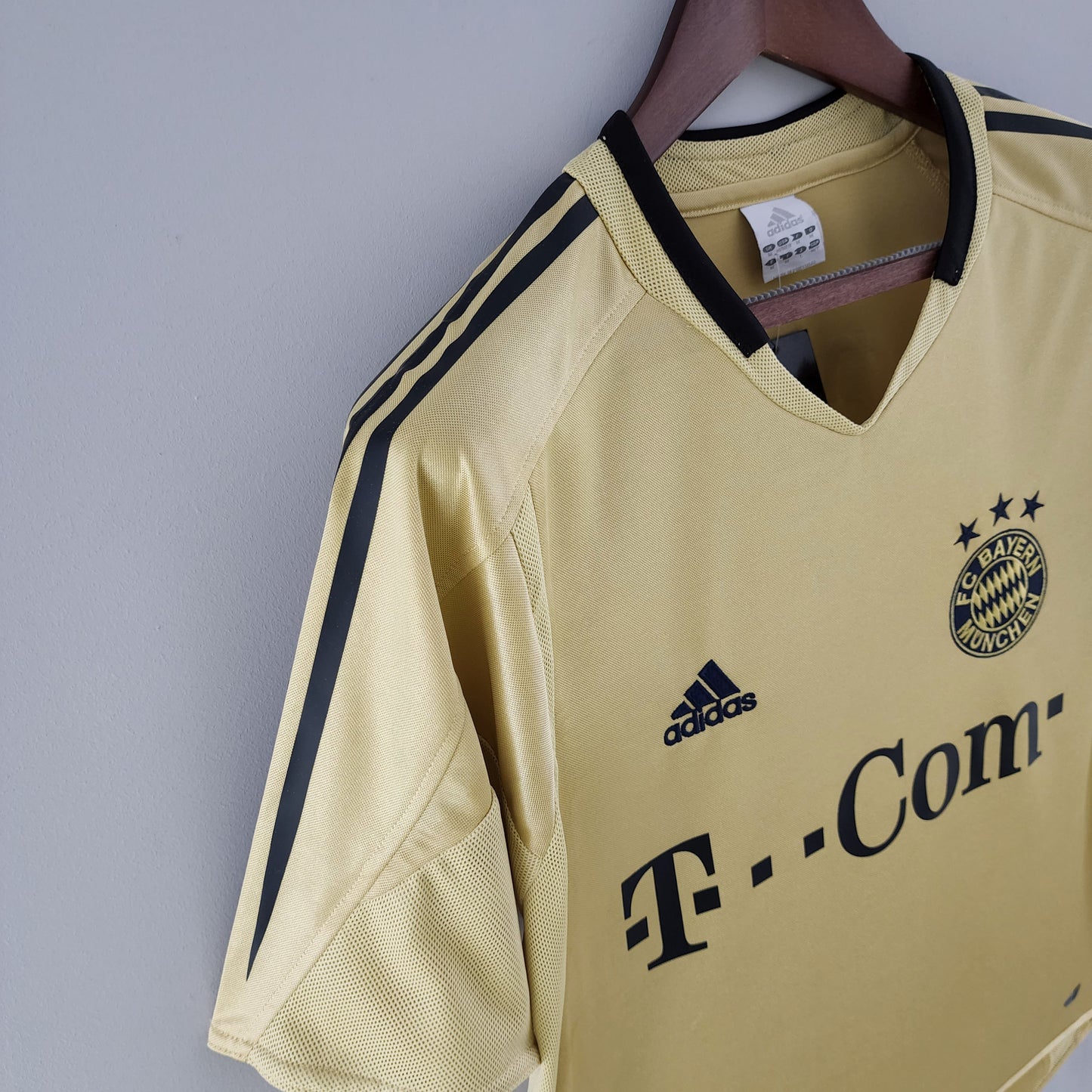FC Bayern Munich 2004 - 06 Away Jersey
