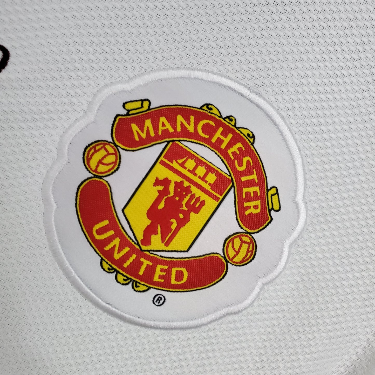 Manchester United 2008-09 Away Retro Jersey – White Navy AIG Nike FIT Ronaldo Rooney Giggs Fan Version Football Shirt
