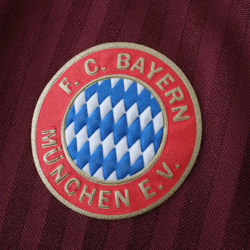 FC Bayern München Retro T-Shirt 2024/25 – Dark Maroon Stripe Collar Casual Football Shirt