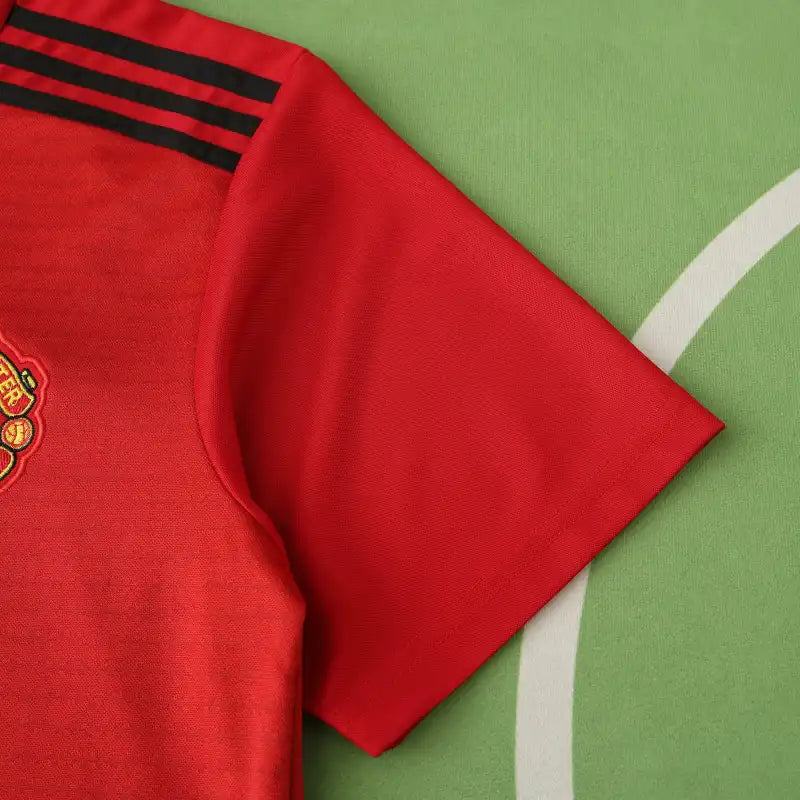 Manchester United FC Home Retro Jersey 2018/19 – Custom Name & Number