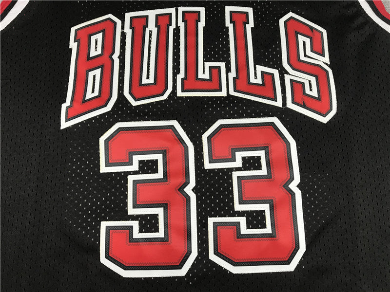 Men's Chicago Bulls Scottie Pippen 1997-98 Black Hardwood Classics Swingman Jerseys