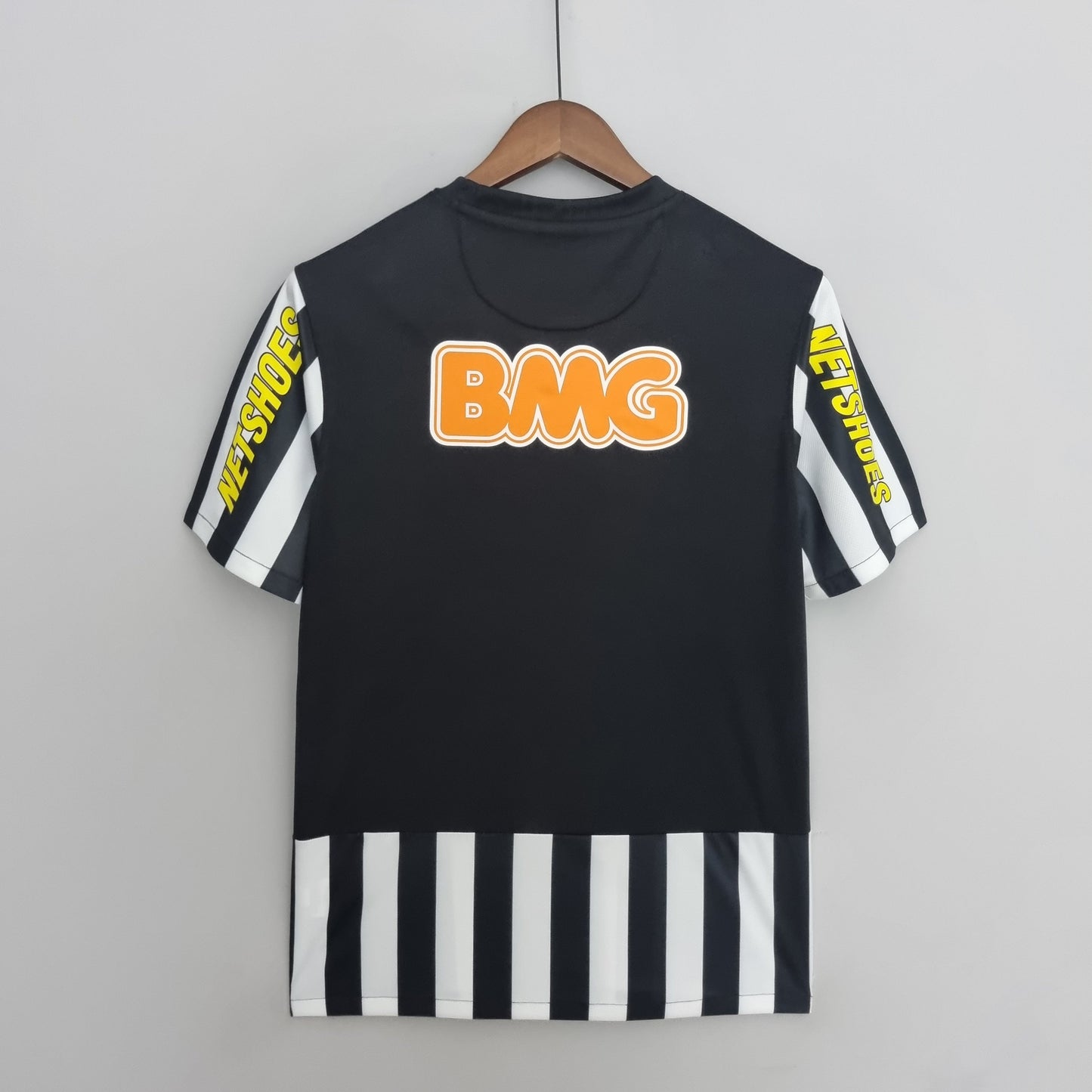 Santos FC 2013 Away Jersey – Black & White Stripes Nike Banco BMG Netshoes Retro Brasileirão Football Shirt | Neymar Era Classic Santos Kit