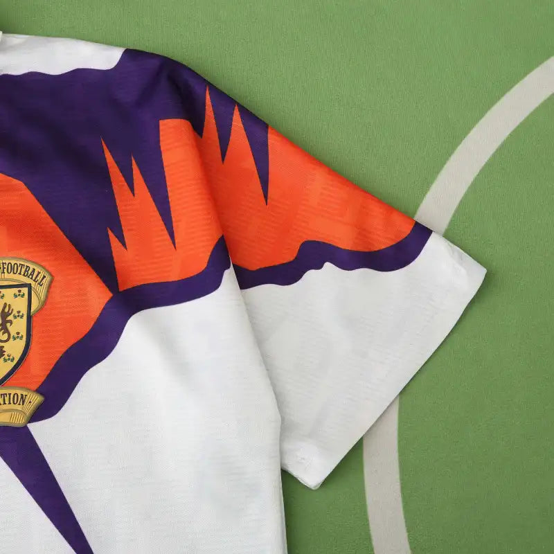 Scotland National Team Away Retro Fan Version 1991/93 – White Orange Purple Claw Print Football Shirt