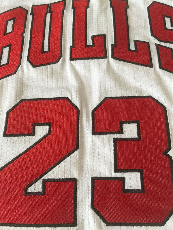 Michael Jordan #23 Chicago Bulls Mitchell & Ness 1996-97 White Home Trophy Hardwood Classics Authentic Jersey